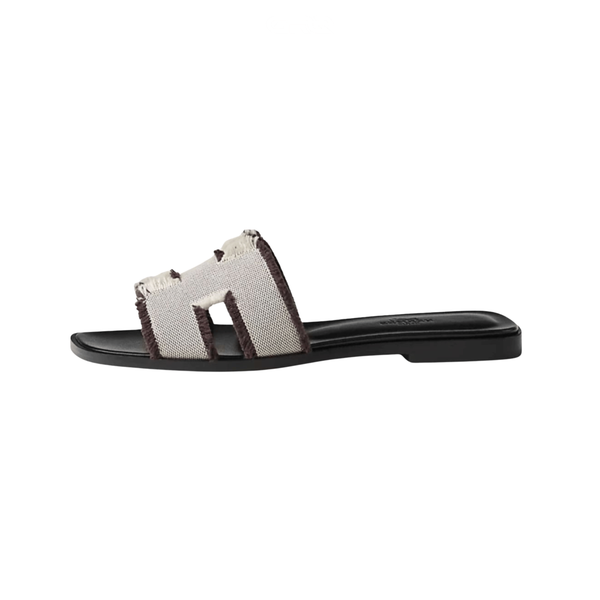 Hermès Hermès Slipper Oran Prunoir Slides