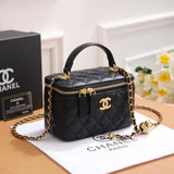 Chanel Small Vanity Case Chain Black Bag premium replica - image 5